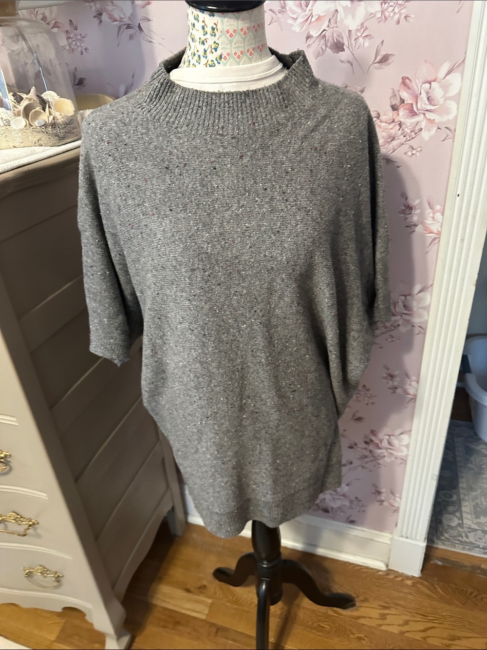 LOFT Heather Gray Short-Sleeve Crewneck Sweater